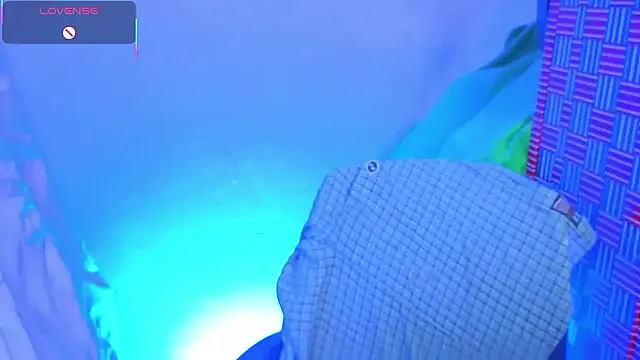 Snapshot of Miranda_sexlove_ chatting on January 2026 06:08:01 AM Miranda sexlove online show from January 2026 06:08:01 AM