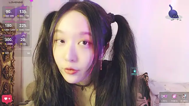 Snapshot of Etherealcat33 chatting on October 2025 03:57:02 PM Etherealcat33 online show from October 2025 03:57:02 PM