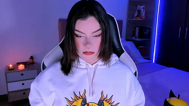 Snapshot of OphelianaRose33 chatting on November 2025 07:48:02 PM OphelianaRose33 online show from November 2025 07:48:02 PM