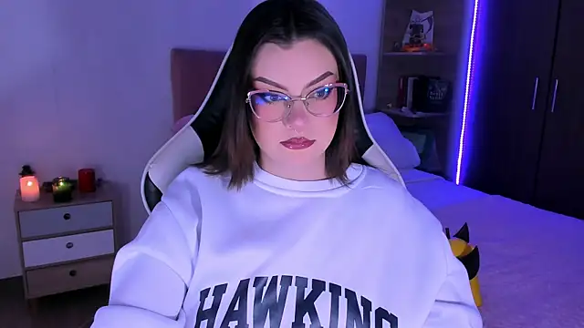 Snapshot of OphelianaRose33 chatting on November 2025 08:03:01 PM OphelianaRose33 online show from November 2025 08:03:01 PM