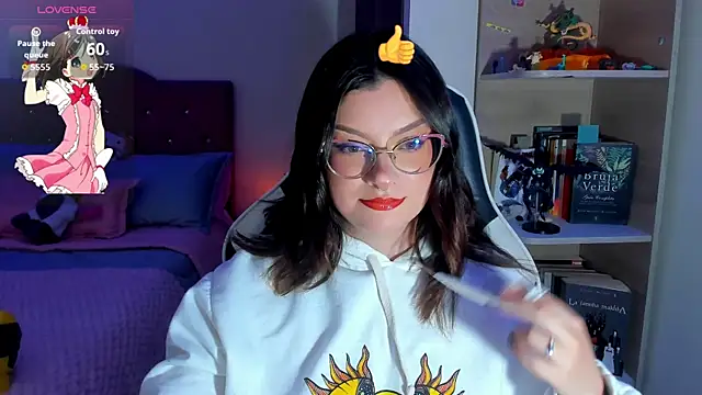 Snapshot of OphelianaRose33 chatting on March 2026 10:48:01 PM OphelianaRose33 online show from March 2026 10:48:01 PM