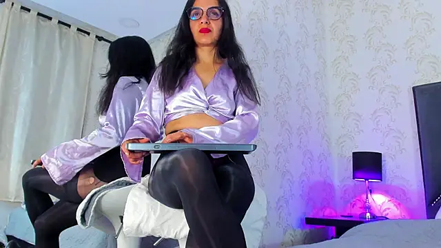 Snapshot of white_leti chatting on November 2025 11:26:01 PM white leti online show from November 2025 11:26:01 PM