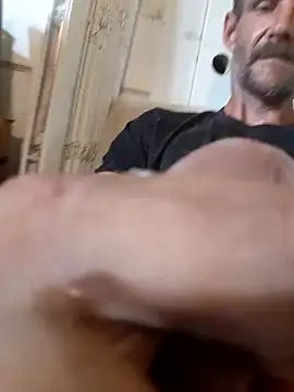 Hungwell1515 online show from September 2025 02:30:01 PM