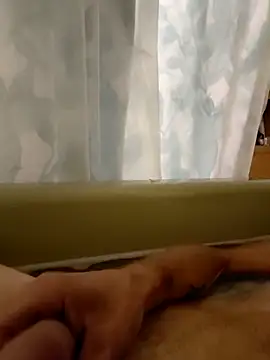 Hungwell1515 online show from October 2025 09:48:01 AM