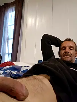 Hungwell1515 online show from November 2025 02:39:02 PM