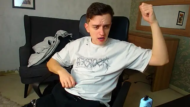 Snapshot of FelixStarkk chatting on December 2025 04:50:01 AM FelixStarkk online show from December 2025 04:50:01 AM