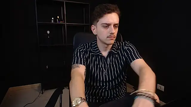 Snapshot of FelixStarkk chatting on July 2026 05:13:02 AM FelixStarkk online show from July 2026 05:13:02 AM