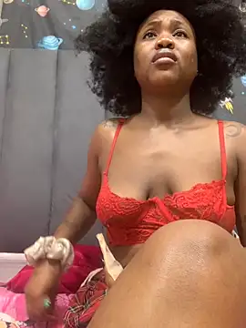 Snapshot of ItsMsBankss02 chatting on October 2025 10:29:01 PM ItsMsBankss02 online show from October 2025 10:29:01 PM