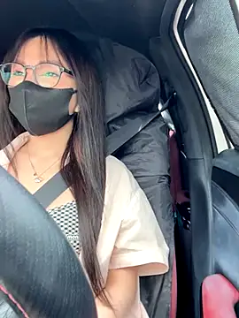 Snapshot of Linh_2004 chatting on September 2025 05:46:01 AM Linh 2004 online show from September 2025 05:46:01 AM