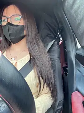 Snapshot of Linh_2004 chatting on October 2025 05:38:02 AM Linh 2004 online show from October 2025 05:38:02 AM