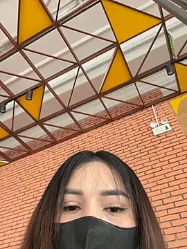 Snapshot of Linh_2004 chatting on February 2026 04:50:02 AM Linh 2004 online show from February 2026 04:50:02 AM