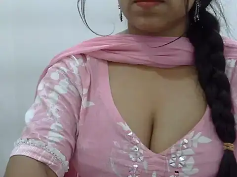 LIYO  online show from June 2026 06:03:01 AM