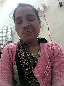 Snapshot of Hot_raaani chatting on December 2025 10:06:02 PM Hot raaani online show from December 2025 10:06:02 PM
