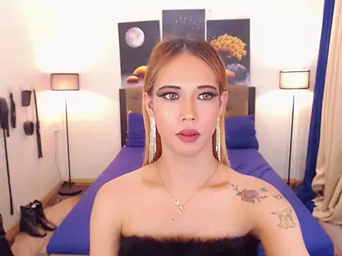 PreciousAmore online show from December 2025 03:01:02 AM