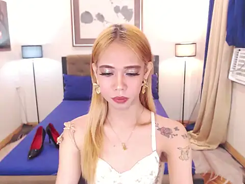 PreciousAmore online show from May 2026 10:41:02 AM