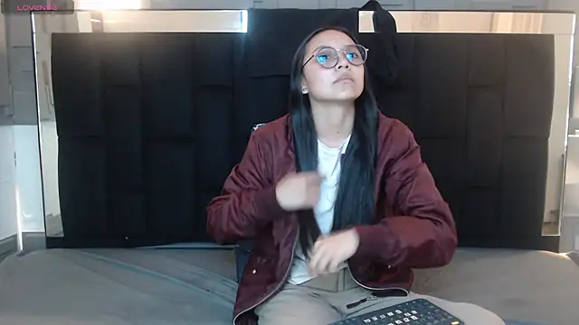 Snapshot of katalina07_1 chatting on February 2026 01:37:02 PM katalina07 1 online show from February 2026 01:37:02 PM