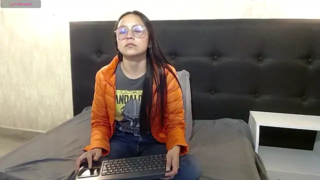 Snapshot of katalina07_1 chatting on February 2026 10:22:01 PM katalina07 1 online show from February 2026 10:22:01 PM