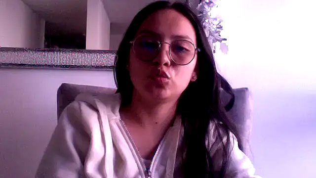 katalina07 1 online show from March 2026 06:57:01 PM