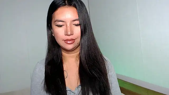 Snapshot of thinker_belle chatting on November 2025 04:20:02 PM thinker belle online show from November 2025 04:20:02 PM