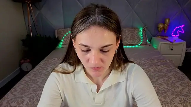 Snapshot of DiamondGoldie chatting on October 2025 07:30:01 AM DiamondGoldie online show from October 2025 07:30:01 AM