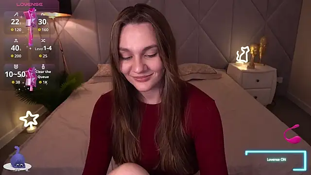 Snapshot of DiamondGoldie chatting on November 2025 08:14:01 AM DiamondGoldie online show from November 2025 08:14:01 AM