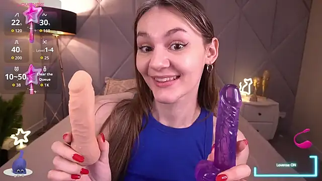 Snapshot of DiamondGoldie chatting on November 2025 02:06:02 PM DiamondGoldie online show from November 2025 02:06:02 PM