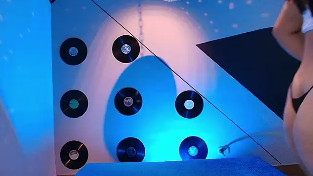 Snapshot of Lilith_and_Khloe chatting on February 2026 11:41:01 AM Lilith and Khloe online show from February 2026 11:41:01 AM