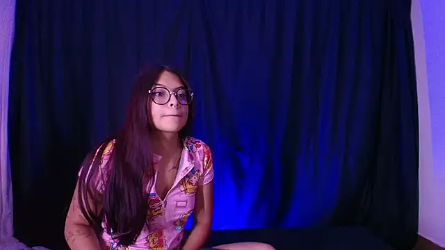 Snapshot of Lilith_and_Khloe chatting on March 2026 11:26:02 AM Lilith and Khloe online show from March 2026 11:26:02 AM