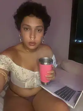 Snapshot of OliviaWild_ chatting on March 2026 02:40:02 AM OliviaWild online show from March 2026 02:40:02 AM