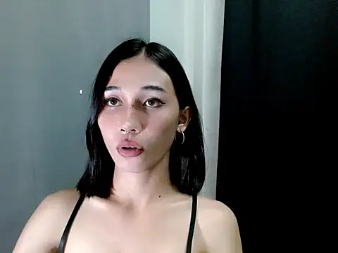 Urfucking khloe1 online show from November 2025 05:48:01 PM