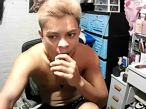 Pinoy slutcummer69 online show from June 2026 08:19:01 AM