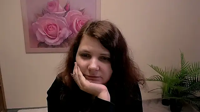 Snapshot of TwoBigSuns chatting on May 2026 07:58:02 AM TwoBigSuns online show from May 2026 07:58:02 AM