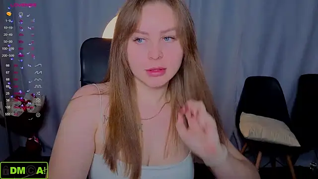 MikaBloom online show from November 2025 02:06:01 AM