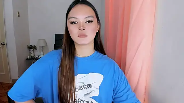 Snapshot of ameliamaureen chatting on November 2025 03:34:01 AM ameliamaureen online show from November 2025 03:34:01 AM