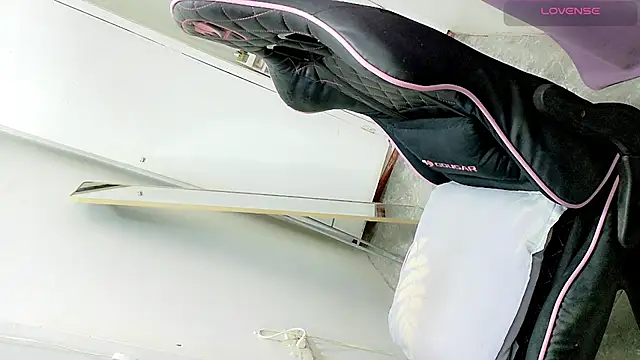 Snapshot of tgirljennie_69 chatting on March 2026 08:34:01 PM tgirljennie 69 online show from March 2026 08:34:01 PM