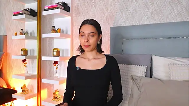 Sofy Bradd online show from March 2026 08:07:02 AM