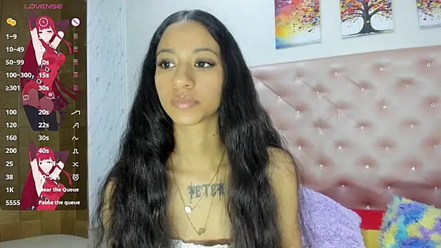 Snapshot of MegannBabby chatting on October 2025 08:11:02 PM MegannBabby online show from October 2025 08:11:02 PM