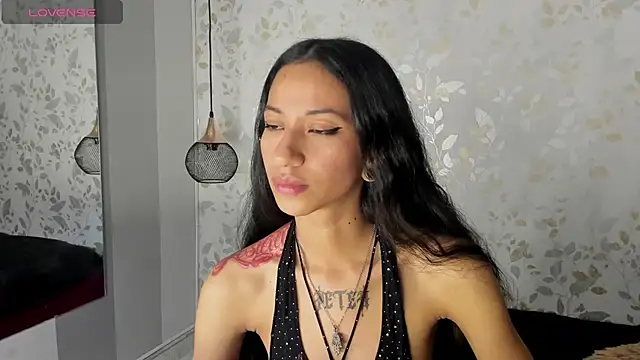 Snapshot of MegannBabby chatting on November 2025 07:57:01 PM MegannBabby online show from November 2025 07:57:01 PM