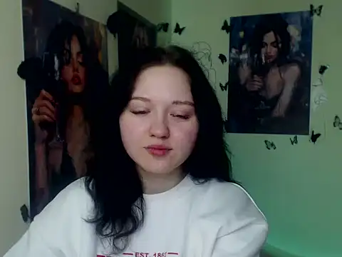 LadyAlice  online show from February 2026 07:18:01 AM