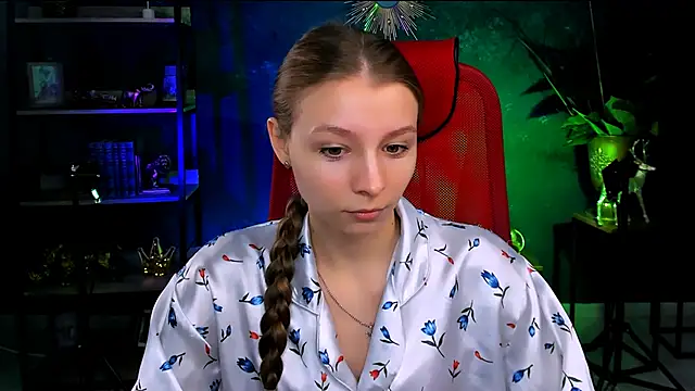 JulieDaniel online show from April 2026 04:19:01 AM
