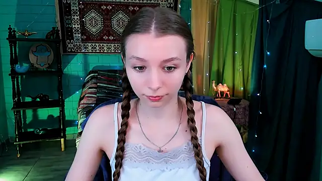 JulieDaniel online show from May 2026 08:20:01 AM
