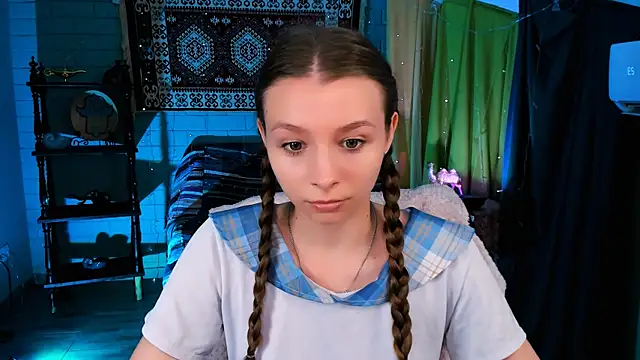 JulieDaniel online show from May 2026 08:20:02 AM