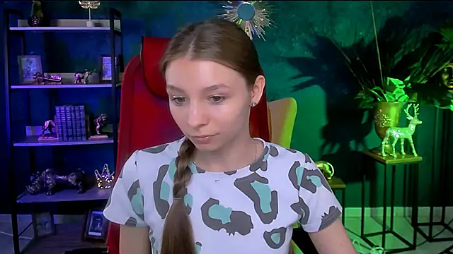JulieDaniel online show from May 2026 04:20:02 AM