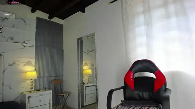 LilihtMature online show from December 2025 05:07:02 PM