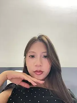 Lil-Gi online show from July 2026 06:02:02 PM
