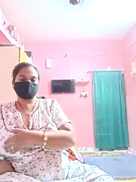 biggbobbsgirl online show from December 2025 06:15:01 PM