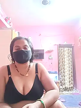 Snapshot of biggbobbsgirl chatting on January 2026 06:24:02 PM biggbobbsgirl online show from January 2026 06:24:02 PM