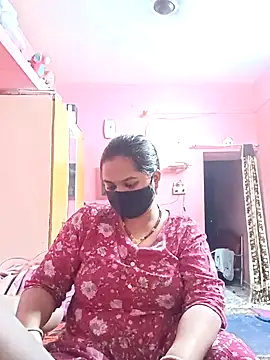 Snapshot of biggbobbsgirl chatting on January 2026 06:34:02 PM biggbobbsgirl online show from January 2026 06:34:02 PM