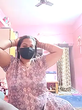 Snapshot of biggbobbsgirl chatting on February 2026 06:23:01 PM biggbobbsgirl online show from February 2026 06:23:01 PM