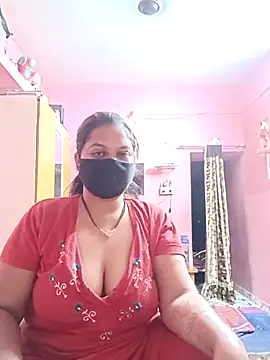 Snapshot of biggbobbsgirl chatting on February 2026 12:36:01 AM biggbobbsgirl online show from February 2026 12:36:01 AM